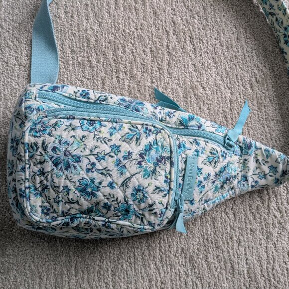 Vera Bradley Sling - Picture 2 of 4